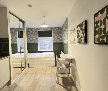 Studio to rent - Photo 1