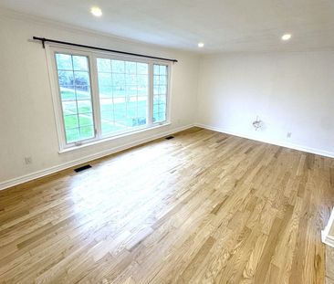 For Lease - 34 Wexford Boulevard, Toronto, Ontario - Photo 2