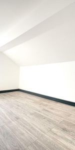 2 bedroom end of terrace house to rent - Photo 3