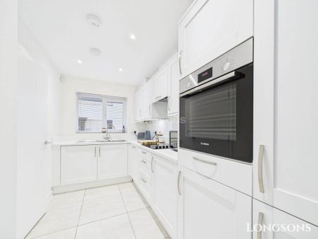 2 bedroom semi-detached house to rent - Photo 5