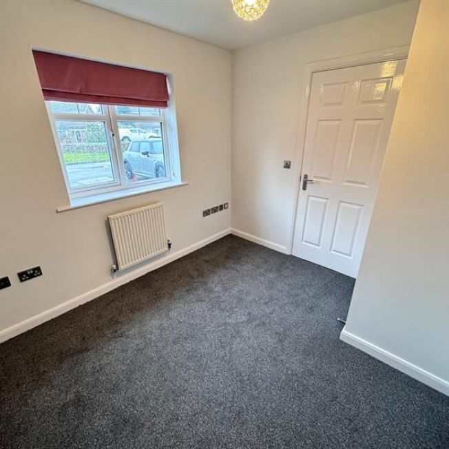 2 Bedroom Semi Detached To Let - Photo 1