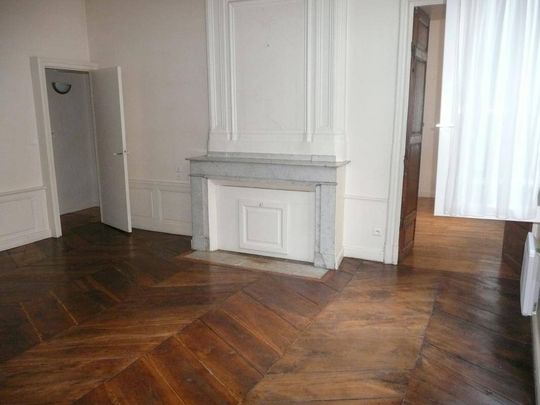 Location appartement t3 65 m² à Villefranche-de-Rouergue (12200) - Photo 1