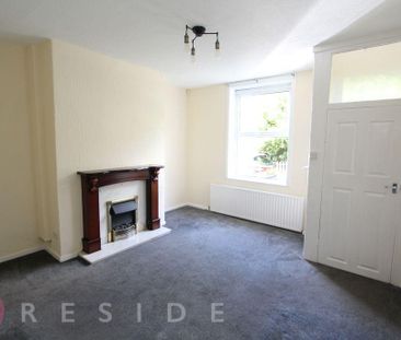 2 bedroom end of terrace house to rent - Photo 1