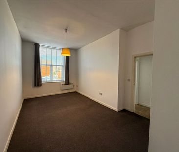 2 bedroom apartment to rent Milnrow Road, Shaw, Oldham, OL2 - Photo 2