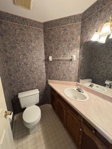 For Lease - 90 Farris Avenue, St. Catharines, Ontario - Photo 5