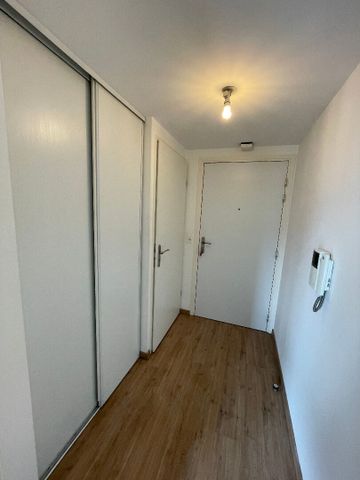 Location Appartement 1 pièce 25m² - Photo 4