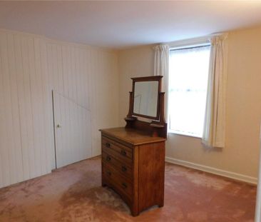 3 bedroom detached house to rent - Photo 5