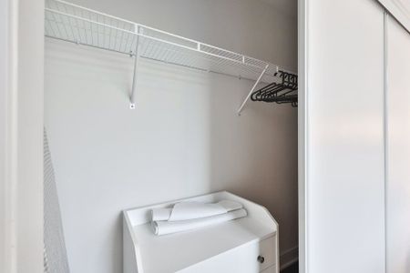 For Lease - 1575 Lakeshore Road Unit# 470, Mississauga, Ontario - Photo 3