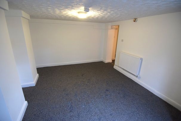To Let 1 Bed Ground Floor Maisonette - Photo 1