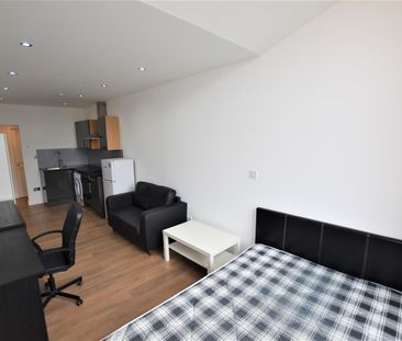 Albion Street - Photo 1