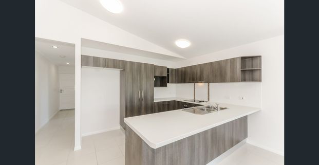 For Lease | Low-Maintenance Modern Home in Burdell - $520/week - Photo 1