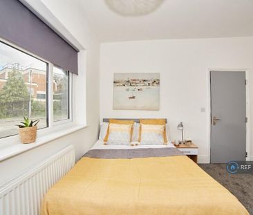 1 bedroom in a house share to rent - Photo 6