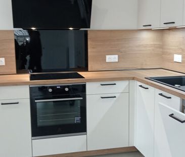 Appartement 4 pièces 93m2 REIMS 1 144 euros - Photo 4