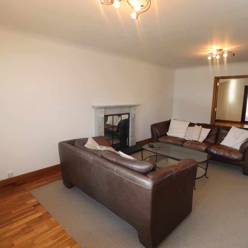 4 bedroom detached house to rent - Photo 1