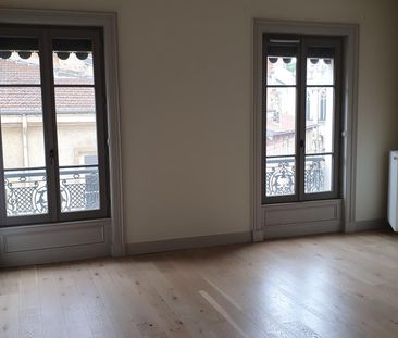 location Appartement F3 DE 89.3m² À LYON - Photo 3