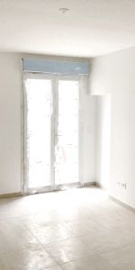 Location Appartement 2 pièces 43m² - Photo 4