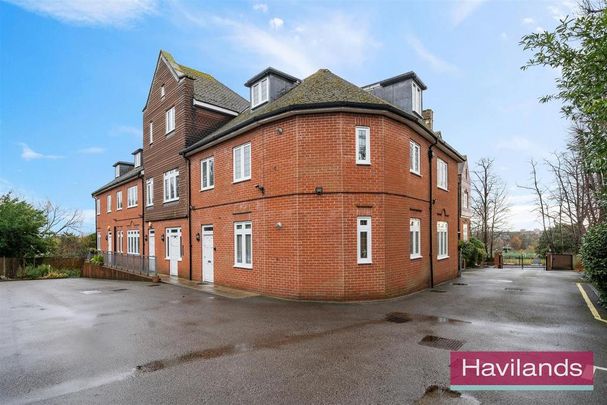 2 bedroom flat to rent - Photo 1