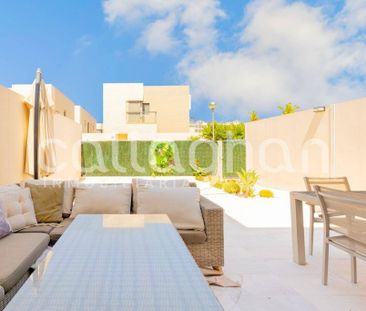 4 room luxury House for rent in Paterna, Spain - Photo 2