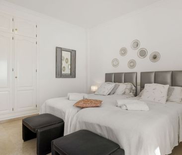 Detached Villa in El Paraiso - Photo 3