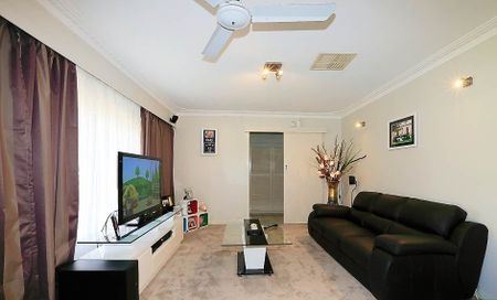 Family Home 4 x 2! - Photo 2