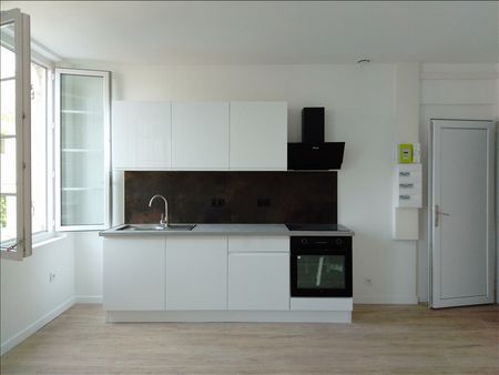 2 pièces - 36,93 m² - 2ème étage - Colocation non autorisée - Photo 2