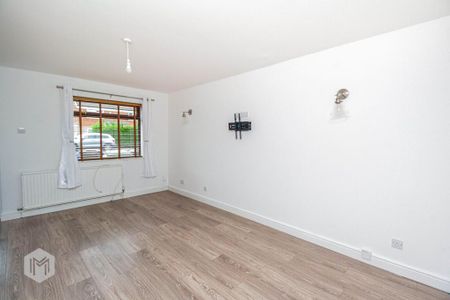 3 bedroom semi-detached house to rent - Photo 3