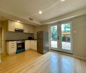 For Lease - 5555 Lockengate Court Unit# Lower, Mississauga, Ontario - Photo 2