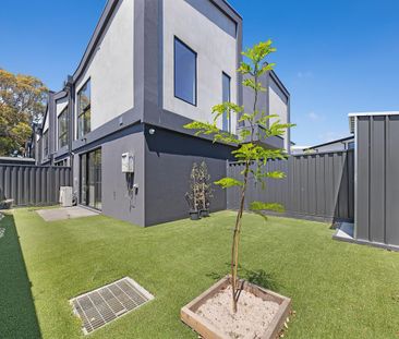 Luxury and ease, in the heart of Brighton East - Photo 5