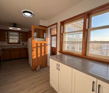 For Lease - 12190 Warden Avenue, Whitchurch-Stouffville, Ontario - Photo 2