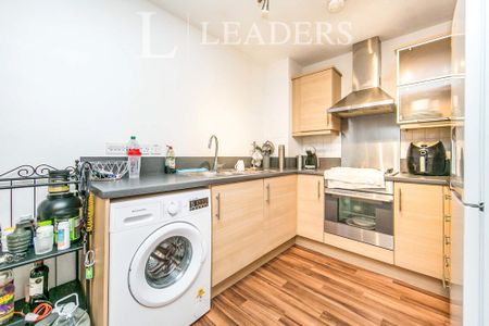 2 bedroom apartment to rent Priory Court, Crouch Street, Colchester, CO3 - Photo 5