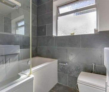 Abercorn Road, Mill Hill, NW7 - Photo 1