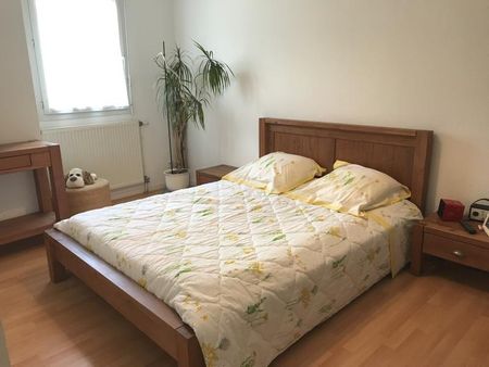 Location Appartement 3 pièces 73m² VALENCE 26000 - Photo 2