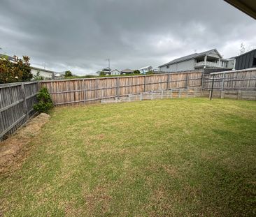 Modern Home located in Huntingdale Park Estate - Photo 2