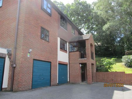 2 bedroom flat to rent - Photo 5