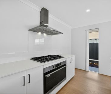 Brand new home waiting for it's first family - Photo 1