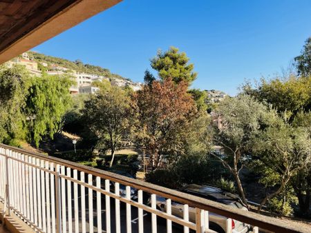 Location Appartement 4 pièces 85m² SAN MARTINO DI LOTA 20200 - Photo 3