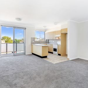 Mosman - Photo 2