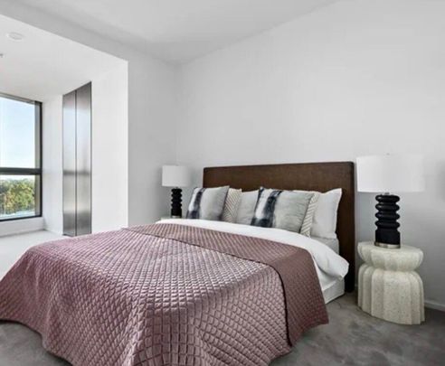 St Kilda Road - Photo 1