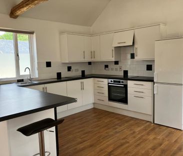 2 bedroom bungalow to rent - Photo 2