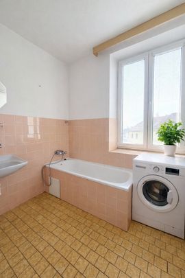 Pronájem bytu 2+1 78 m² - Fotografie 1
