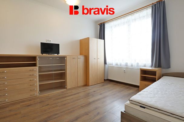 Pronájem bytu 1+kk 20 m² - Fotografie 1