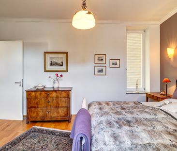 Light-flooded and quiet, with two balconies - Photo 6