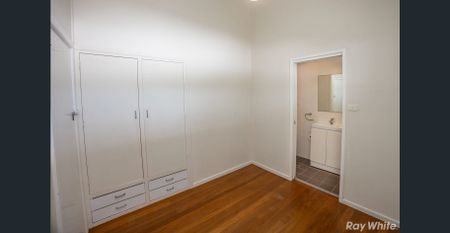 3 BEDROOM HOME WITH BEAUFITUL VIEWS!! - Photo 5