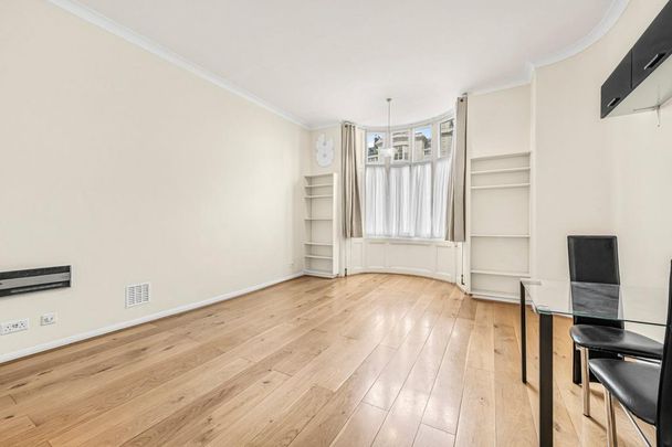 1 bedroom flat to rent - Photo 1