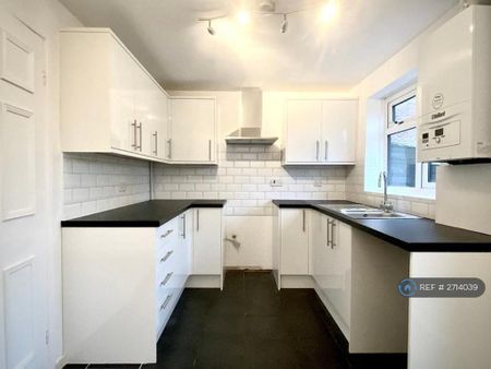 2 bedroom terraced house to rent - Photo 5