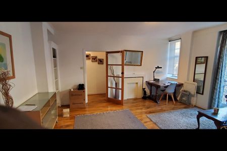 Studio Flat, Mortimer Court, NW8 - Photo 3