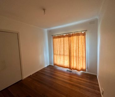 Thinking of selling? Contact our agent - Photo 1