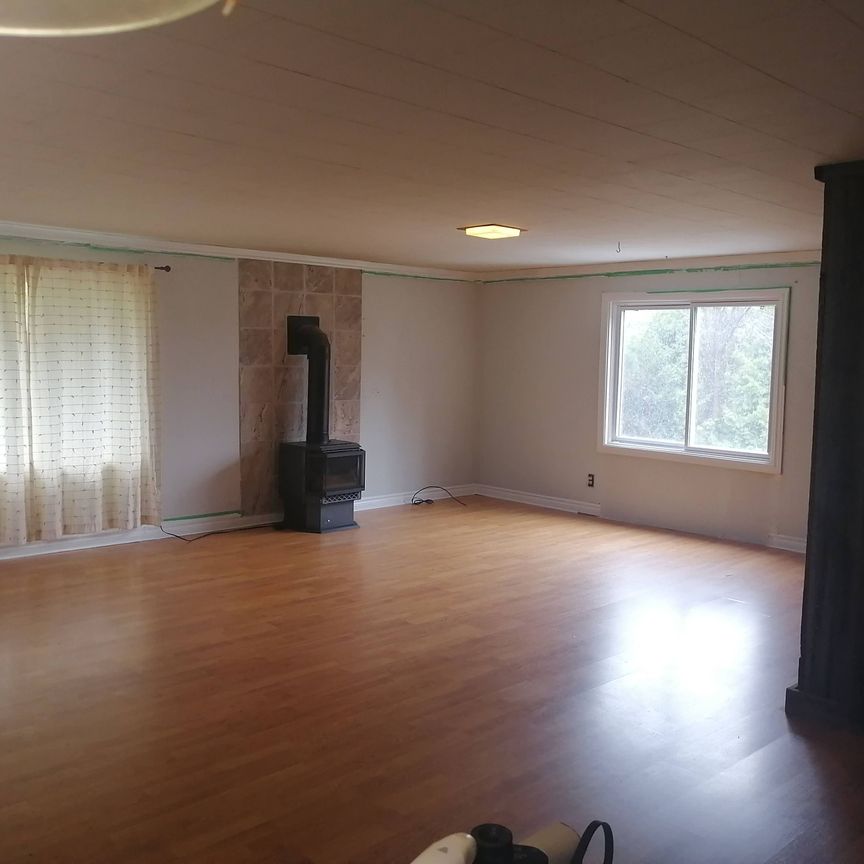 For Lease - 6037 7th Line, New Tecumseth, Ontario - Photo 1