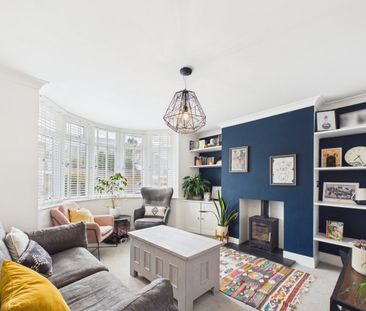 3 bedroom House in Church Road, Sandhurst - Photo 1
