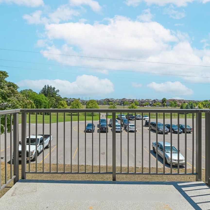 For Lease - 2635 William Jackson Drive Unit# 723, Pickering, Ontario - Photo 1